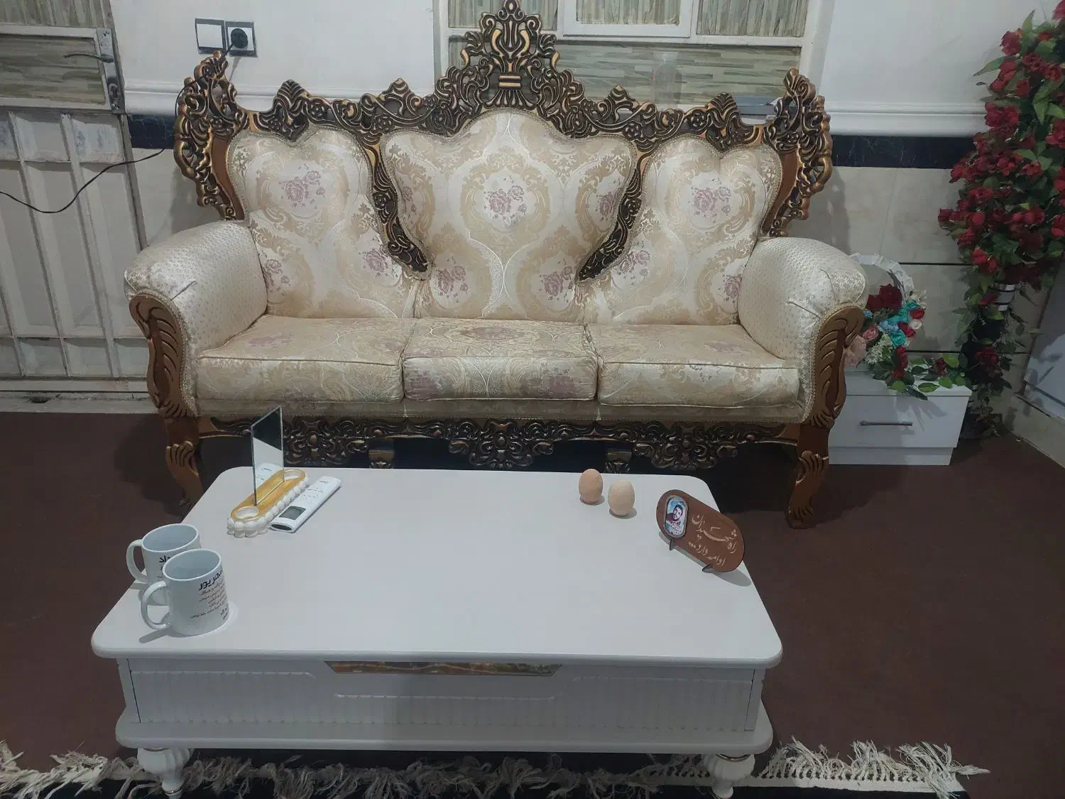 مبل سلطنتی|مبلمان خانگی و میز عسلی|بندر گناوه, |دیوار