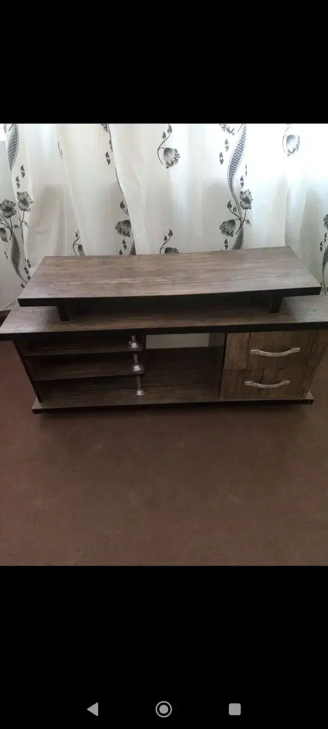 میز تلویزیون|میز تلویزیون|میانه, |دیوار