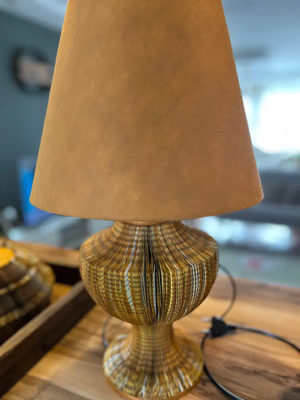 ساعت دیواری و آباژور طرح کتاب و کاغذ|ساعت دیواری و تزئینی|قزوین, |دیوار