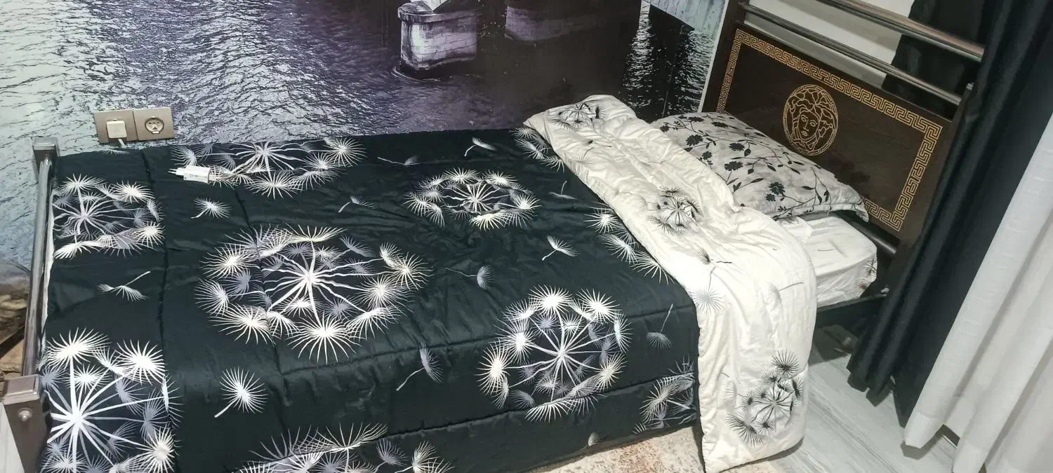 تخت مدل  VERSACE|تخت و سرویس خواب|کرج, شهرک ولیعصر|دیوار