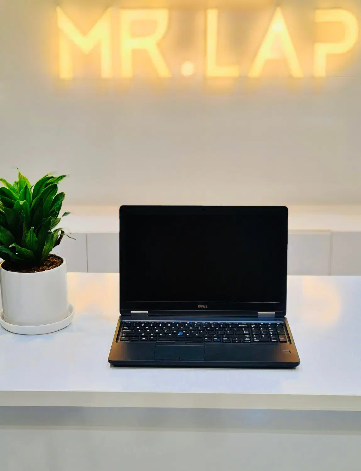 لپتاپ Dell 3520گیمینگ i7 نسل7 HQ گرافیک مجزا M620|رایانه همراه|شیراز, عفیفآباد|دیوار