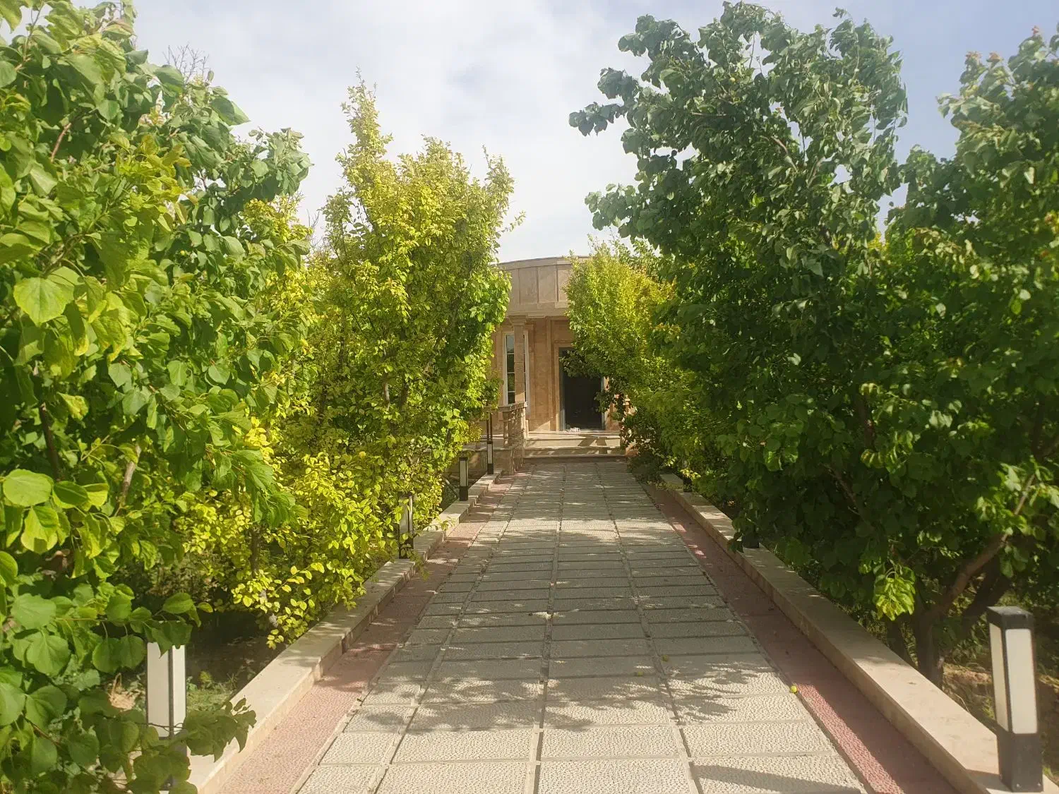 باغ ویلا مبله ویلایی ۶۰۰متری قدیمی استخر انجم آباد|فروش خانه و ویلا|رباطکریم, انجم آباد|دیوار