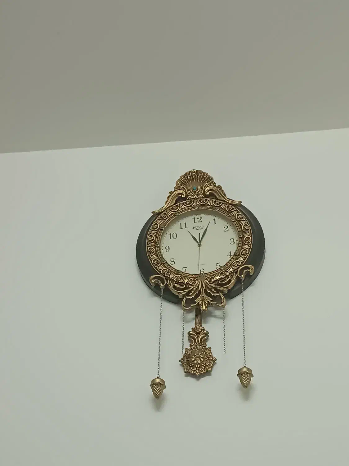 ساعت دیواری در حد نو|ساعت دیواری و تزئینی|بیرجند, |دیوار