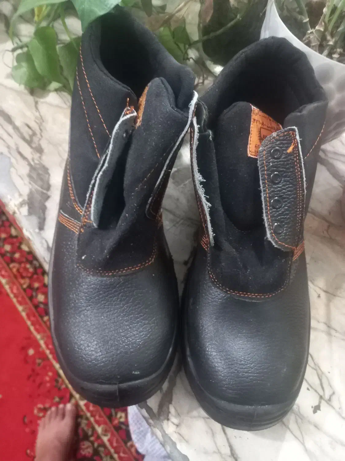 کفش ایمنی|کیف، کفش، کمربند|دزفول, |دیوار