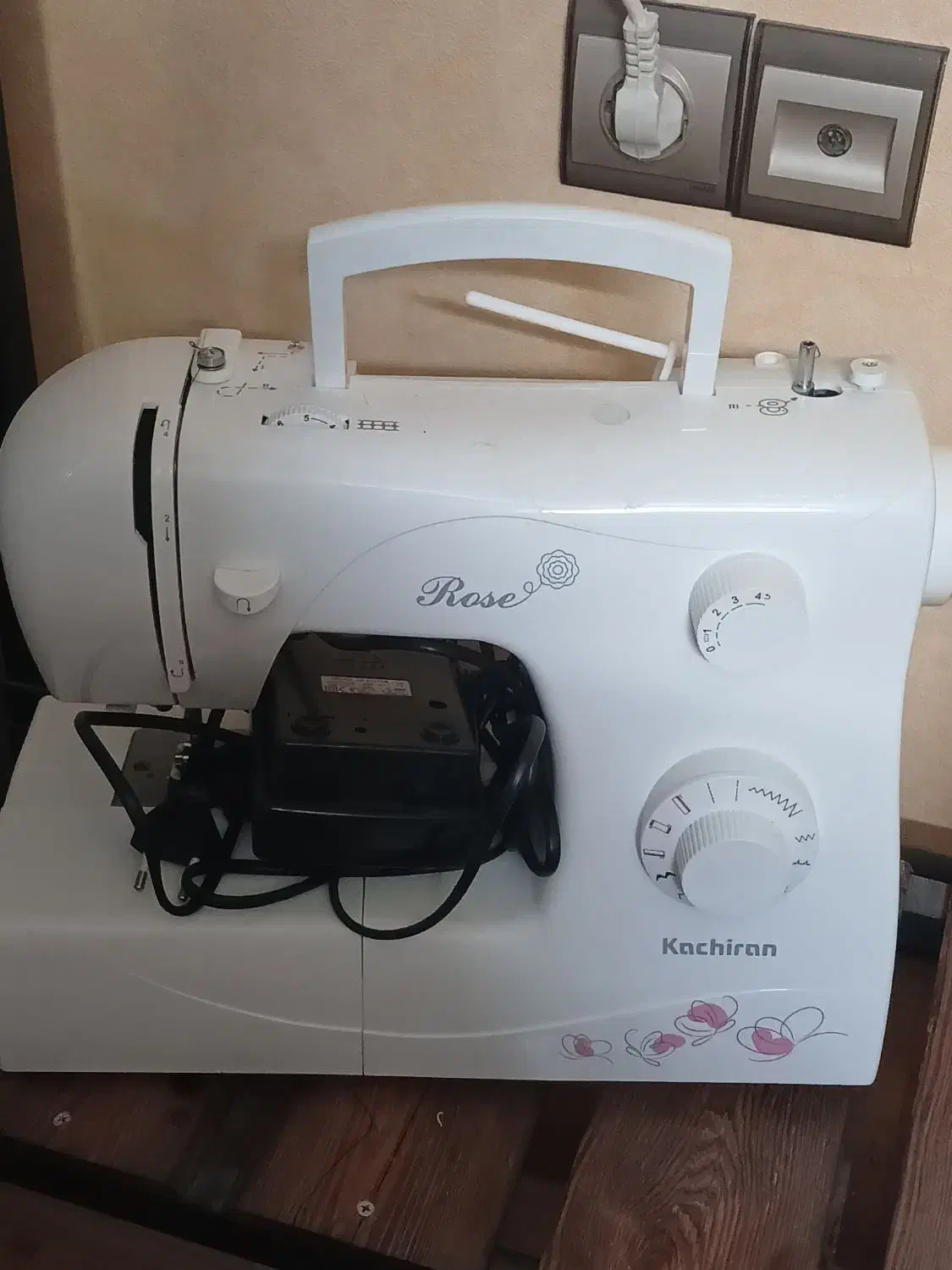 کاچیران|چرخ خیاطی و ریسندگی|مشهد, چهارچشمه|دیوار