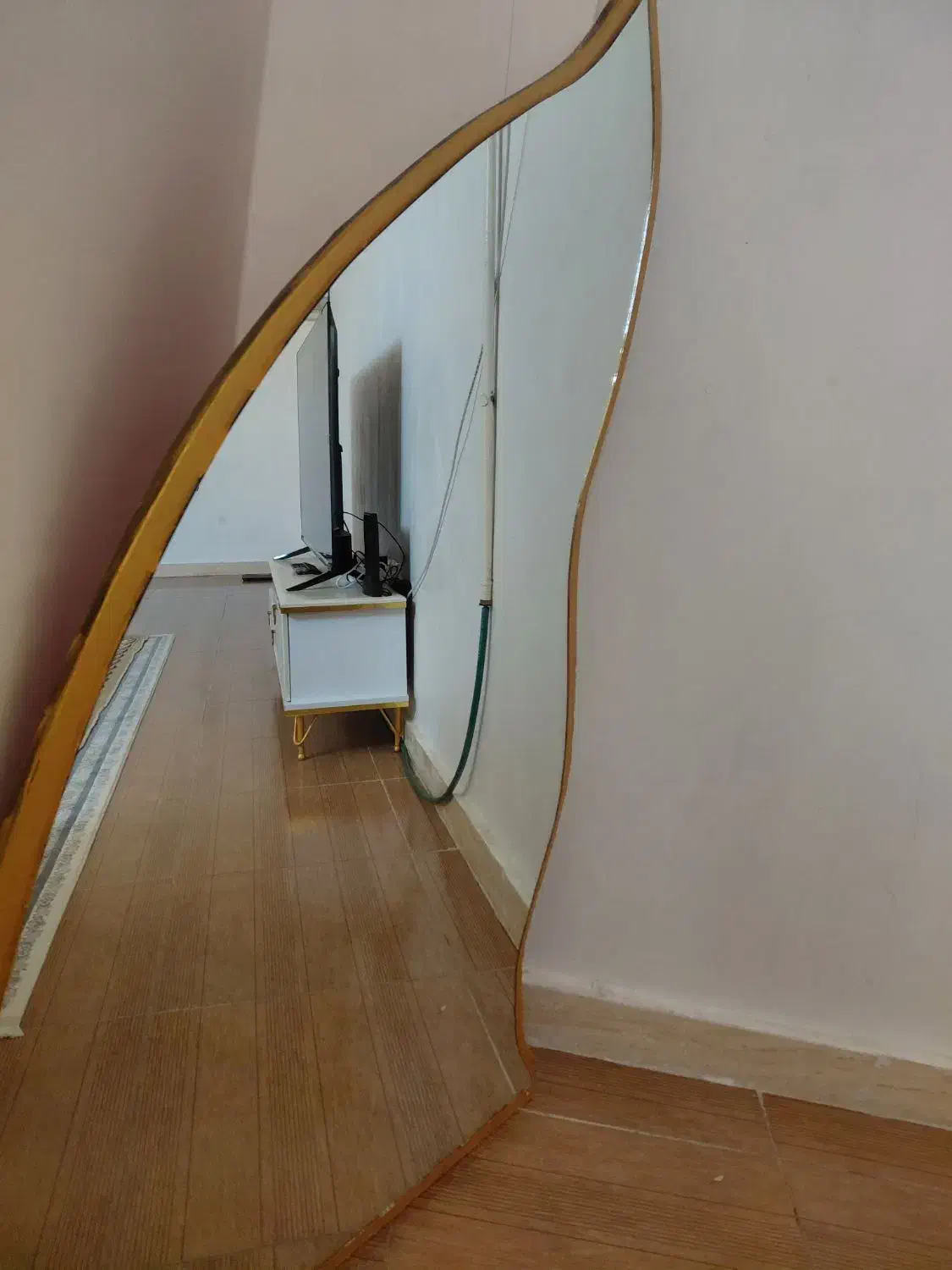 آینه سالم|آینه|مسجد سلیمان, |دیوار