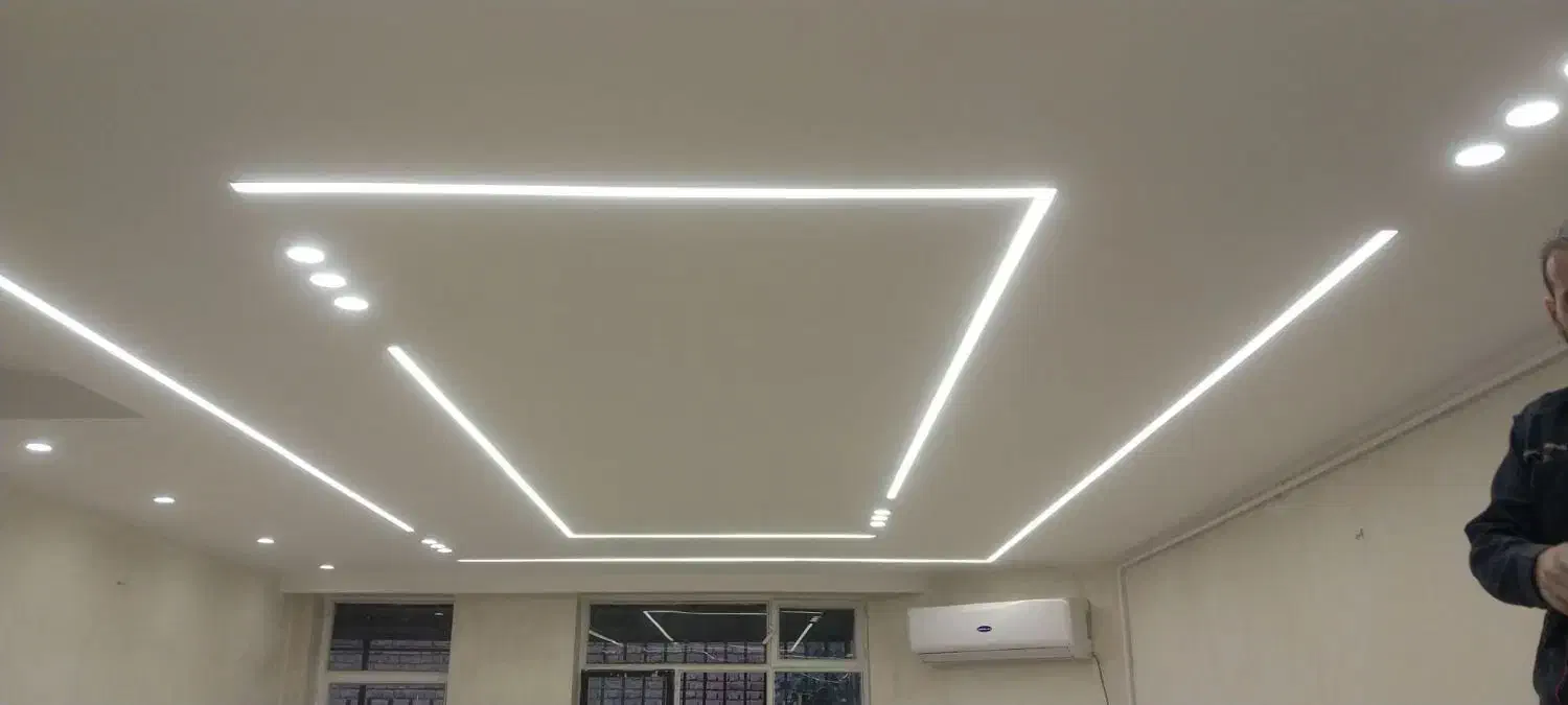 برقکار انجام امور برقی ساختمان  ونصب تجهیزات برقی|خدمات پیشه و مهارت|همدان, |دیوار