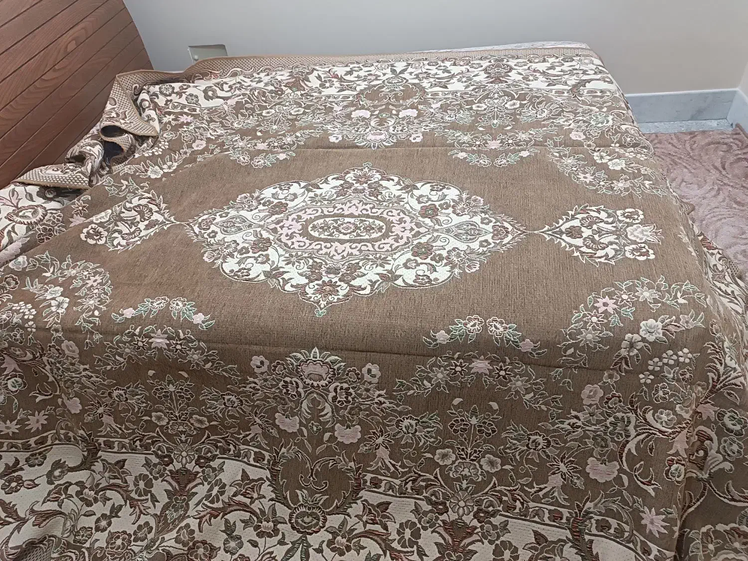 روفرشی|روفرشی|اصفهان, صدف|دیوار