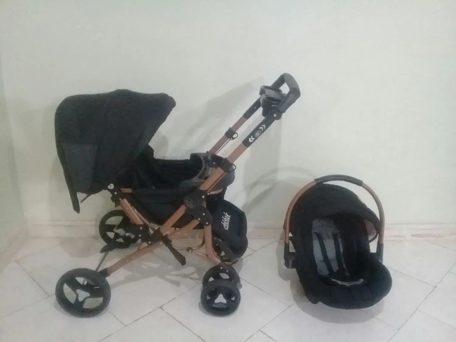 سرویس کالسکه مشکی طلایی|اسباب و اثاث بچه|اراک, |دیوار