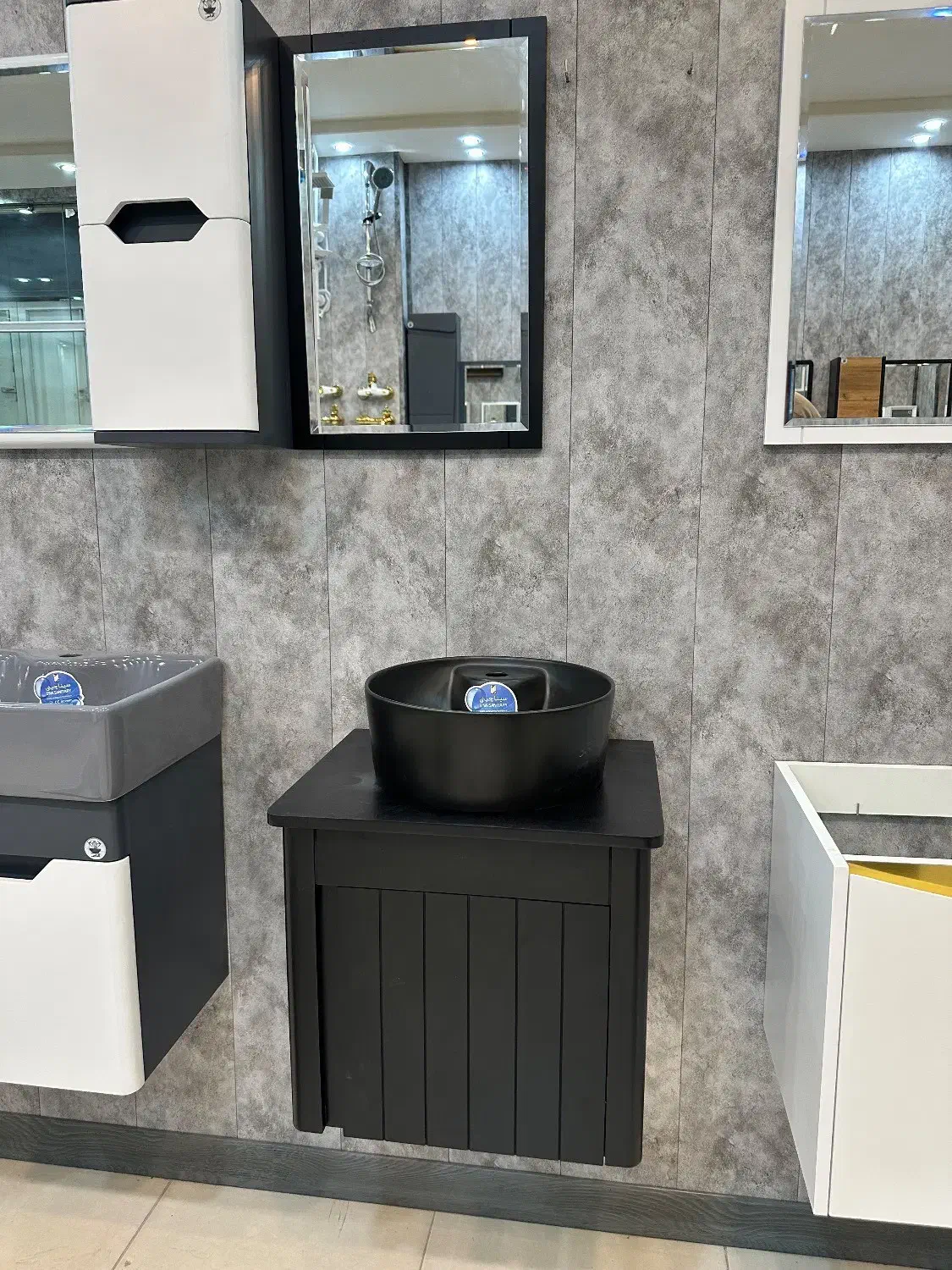 تولیدی روشویی الماس|لوازم سرویس بهداشتی|شیراز, فرگاز|دیوار