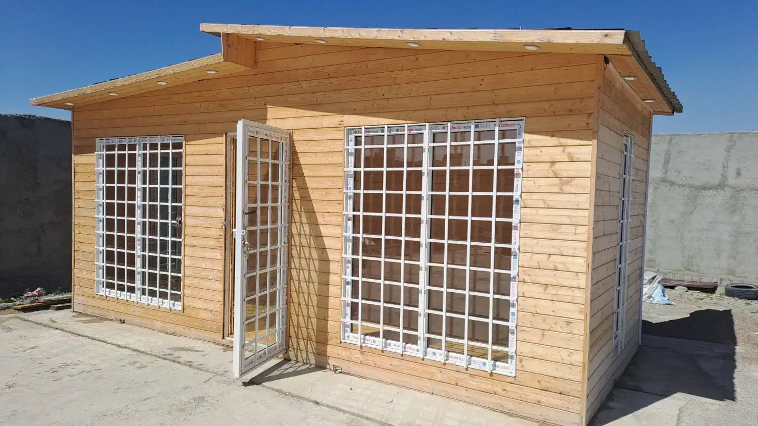 کلبه الاچیق ویلا سوئیسی|مصالح و تجهیزات ساختمان|اردبیل, |دیوار