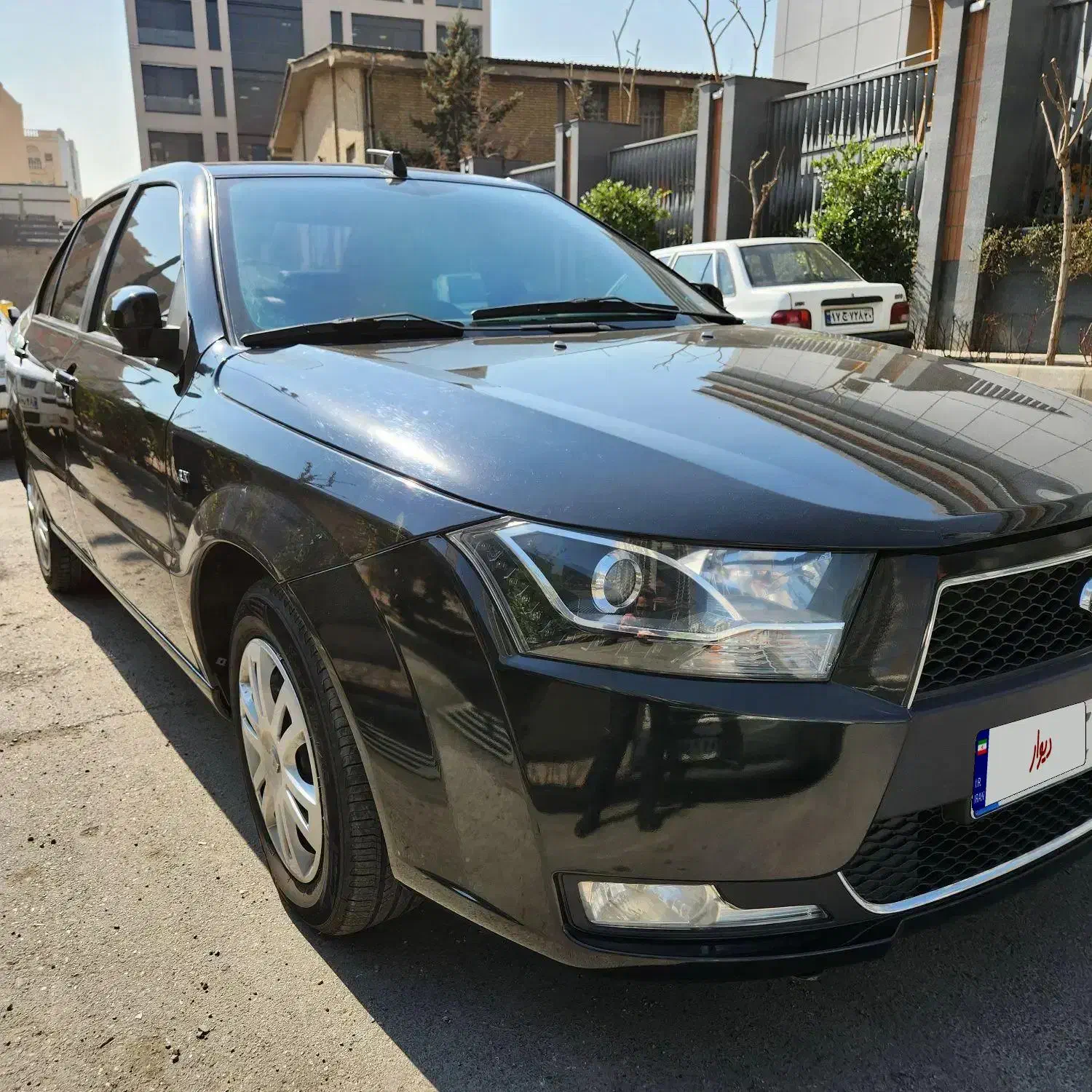 دنا کمکار|خودرو سواری و وانت|تهران, امیرآباد|دیوار