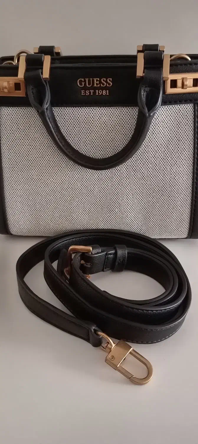 کیف مارک GUESS|کیف، کفش، کمربند|تهران, امانیه|دیوار