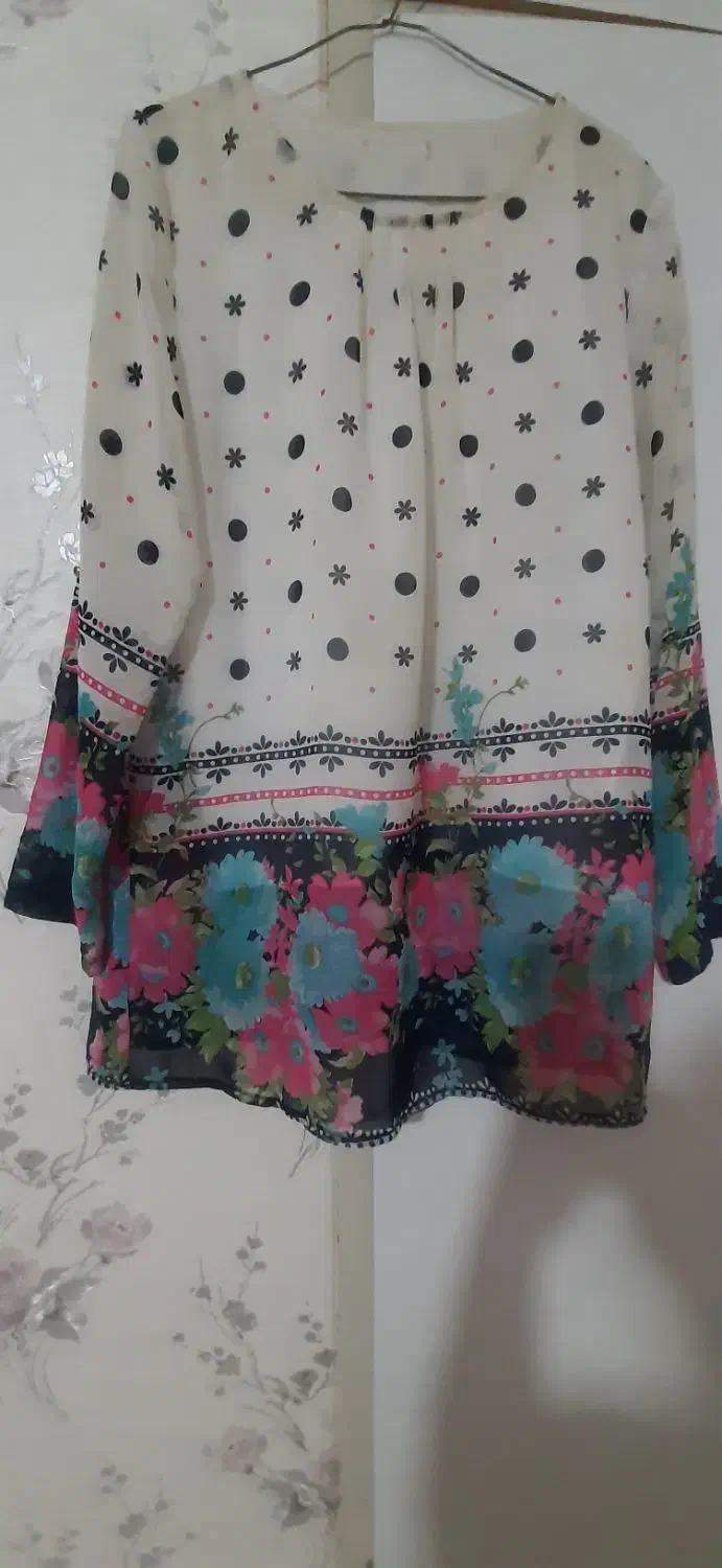 شومیز مانتو پیراهن بارونی در حد نو قیمت در چت|لباس|اراک, |دیوار