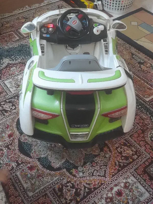 ماشین شارژی دو موتوره|اسباب‌بازی بچه|قرچک, باقرآباد|دیوار