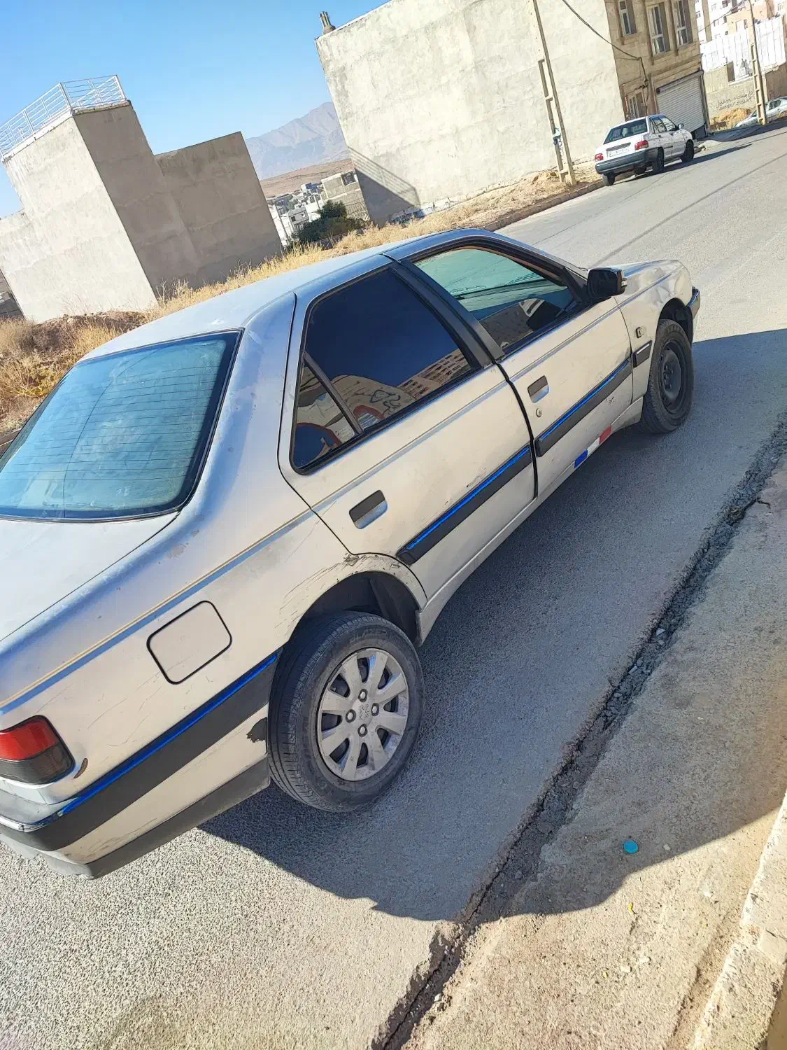 405 مدل 88|خودرو سواری و وانت|صدرا-فارس, فاز ۱|دیوار