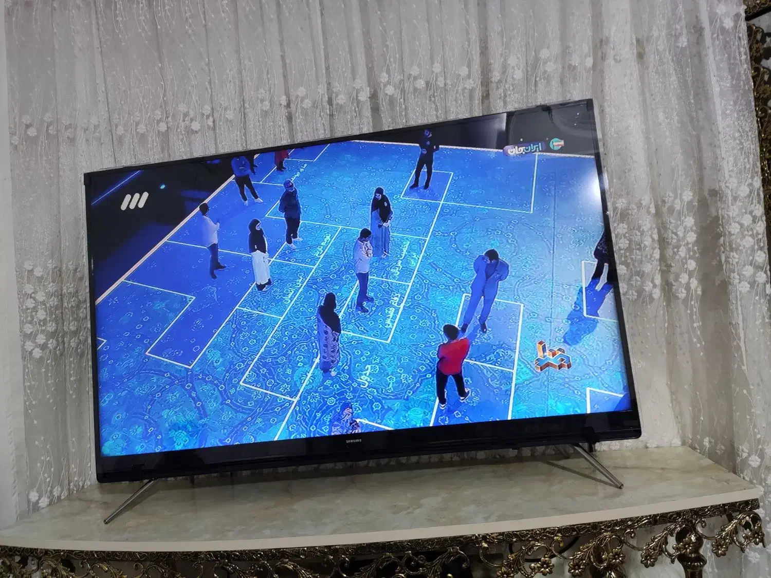 تلویزیون|تلویزیون و پروژکتور|نهاوند, |دیوار