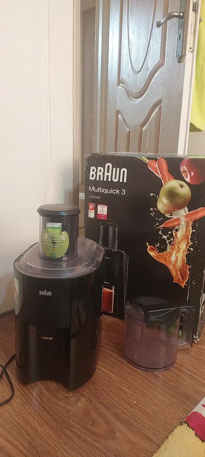 آبمیوه گیری براون در حد نو ( بسیار کم استفاده شده)|آبمیوهگیر و آبمرکباتگیر|تهران, سازمان برنامه جنوبی|دیوار