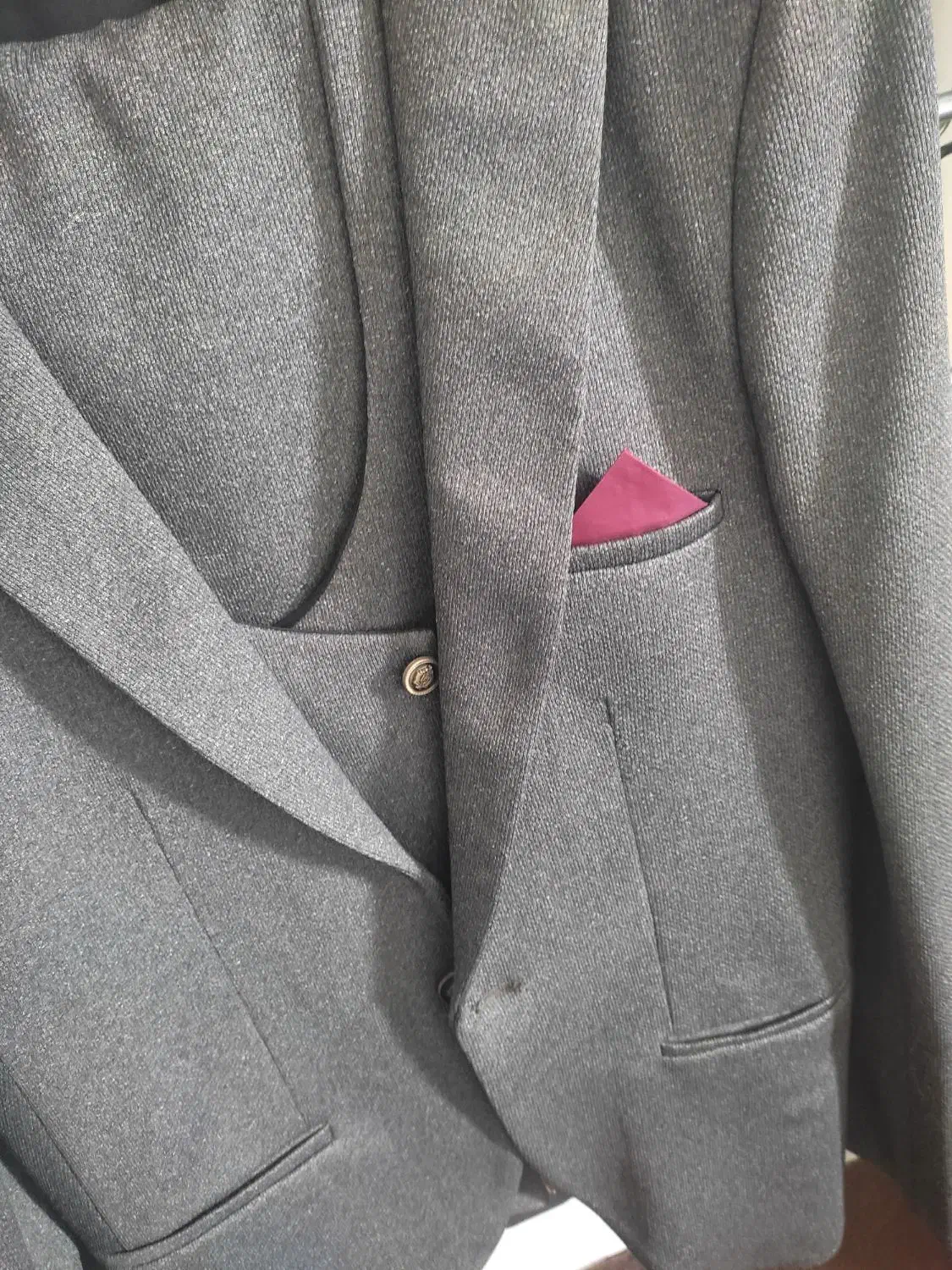 دو دست کت وشلوار|لباس|رشت, توشیبا|دیوار