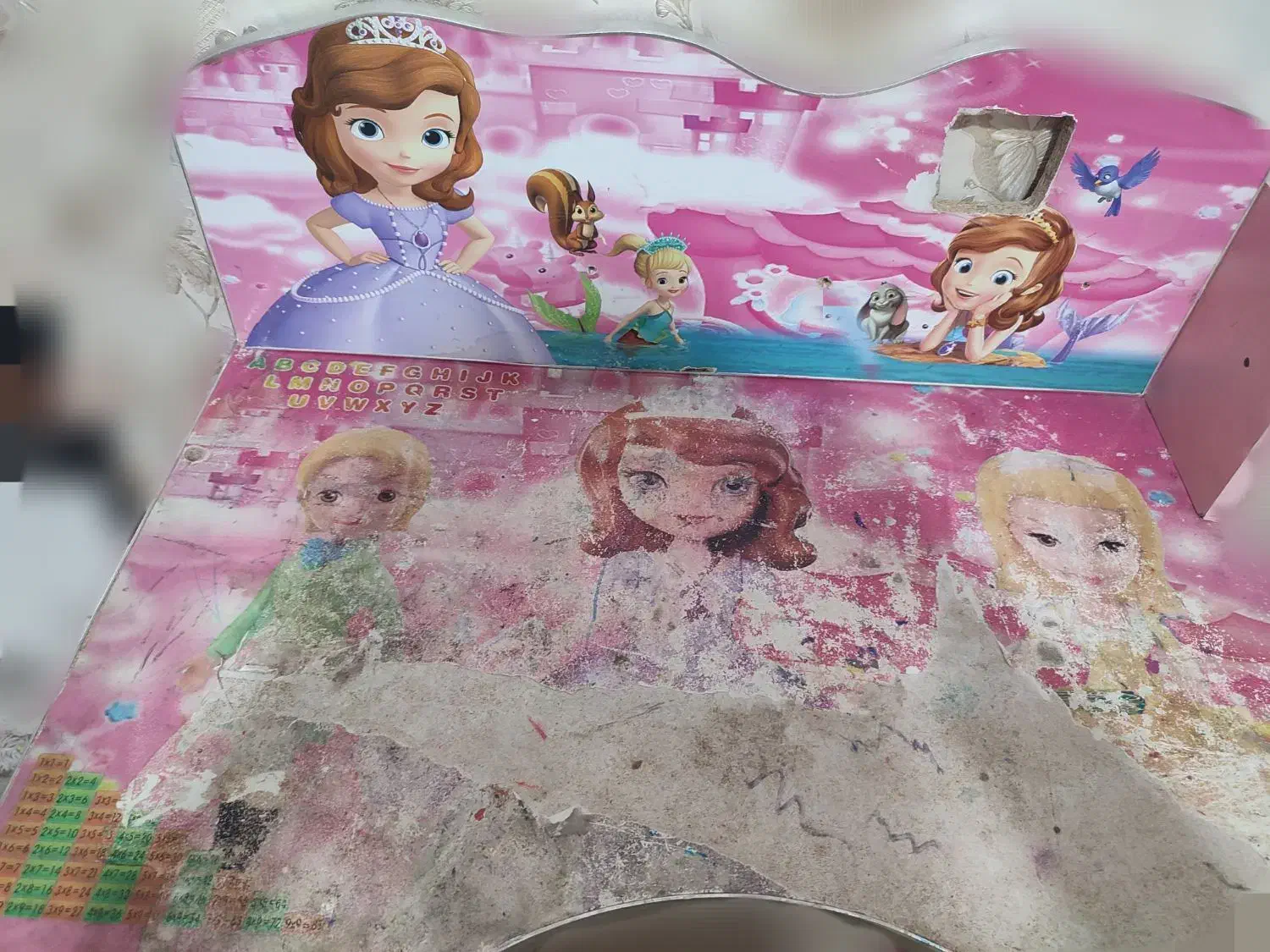 میز تحریر|میز تحریر و کامپیوتر|تربتحیدریه, ۴۵ متری|دیوار