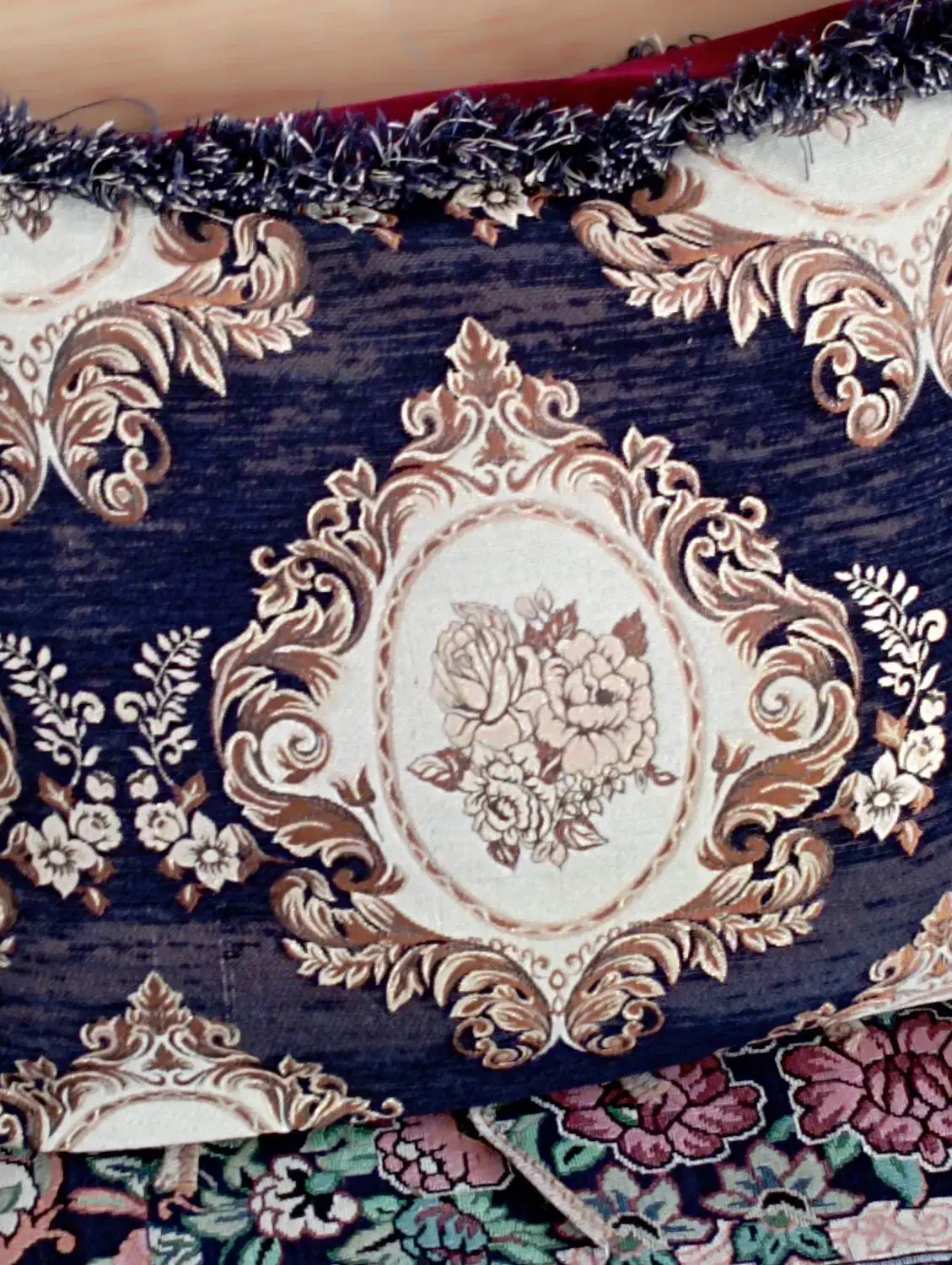 مقدار لوازم منزل|پشتی|شیراز, کوشک میدان|دیوار