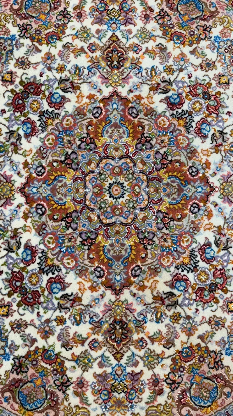 فرش دستباف دایرهای طرح تبریز زمینه کرم|فرش|تهران, سعادتآباد|دیوار