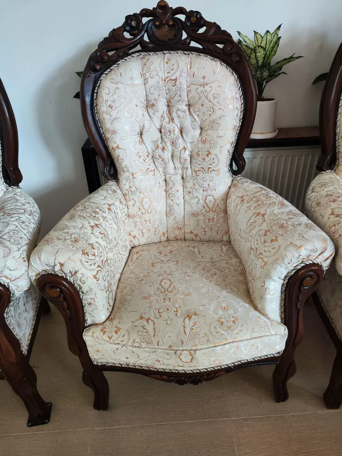 مبل|مبلمان خانگی و میز عسلی|مبارکه, |دیوار