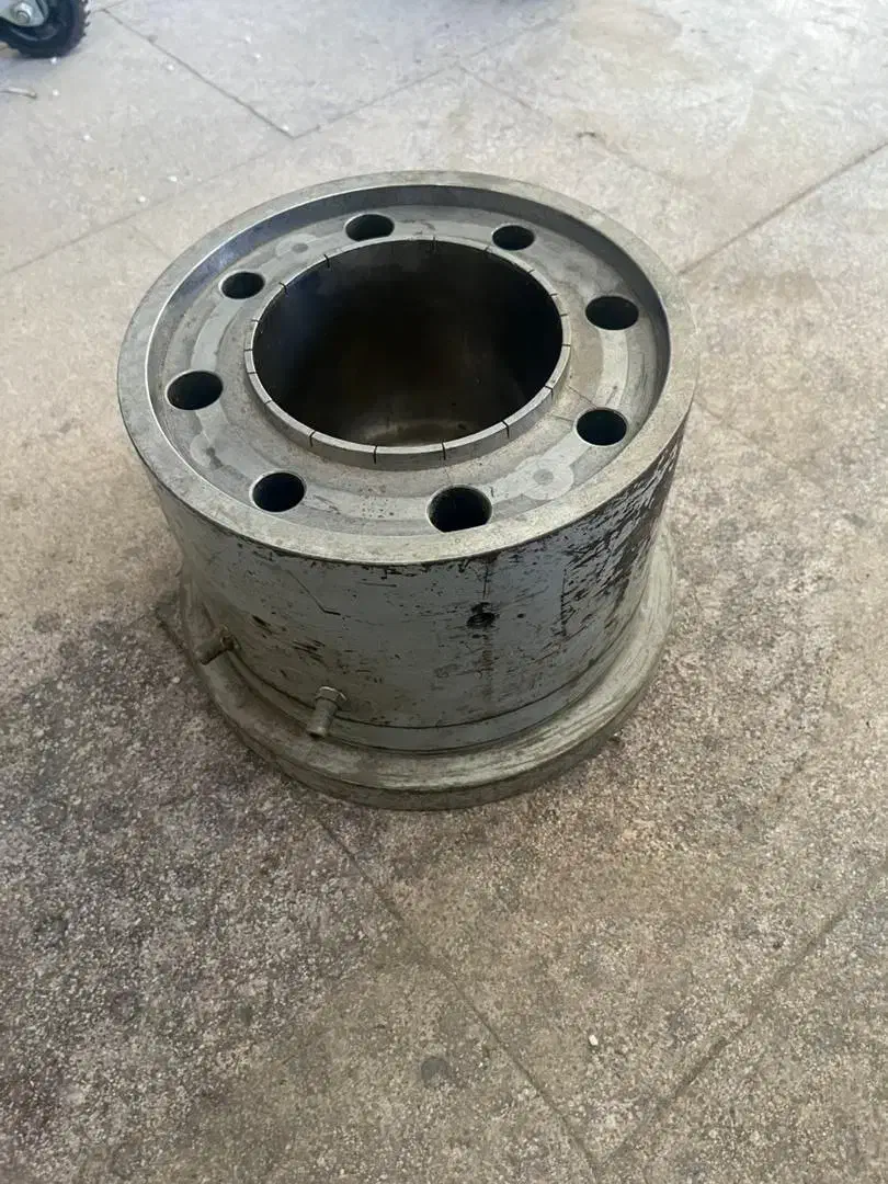 ۵ دست قالب سطل ماست ۱/۵۰۰ و ۱/۸۰۰ لیتری|ماشینآلات صنعتی|پاکدشت, خاتون آباد|دیوار