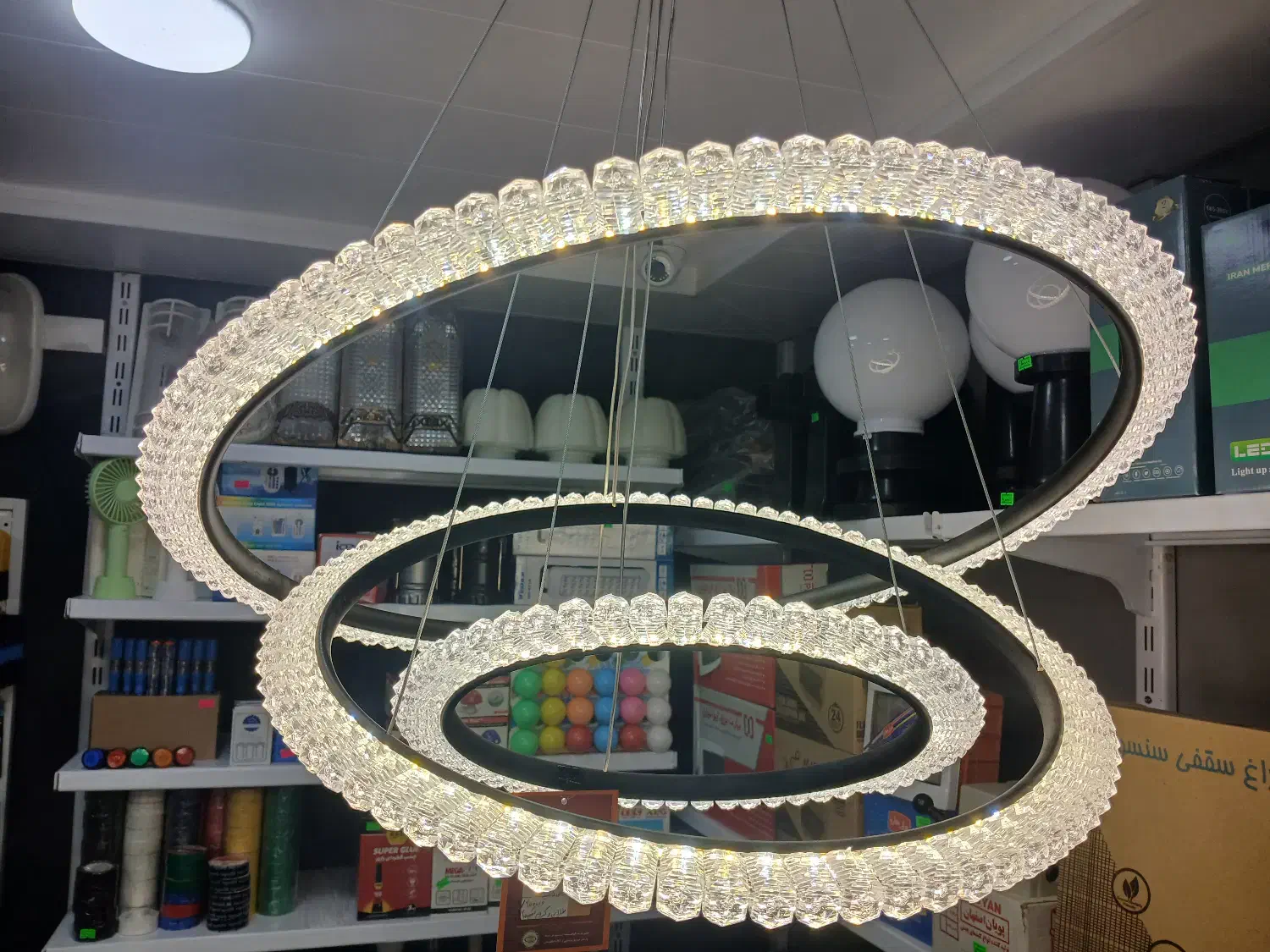 لوستر (اقساط)|لوستر و چراغ آویز|رشت, سعدی (تختی)|دیوار