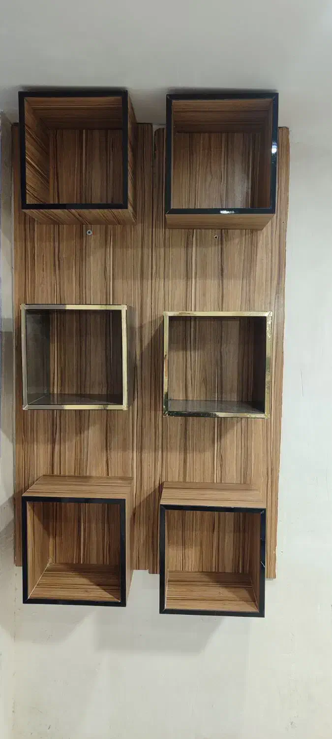 باکس و آینه سالم|آینه|الیگودرز, |دیوار