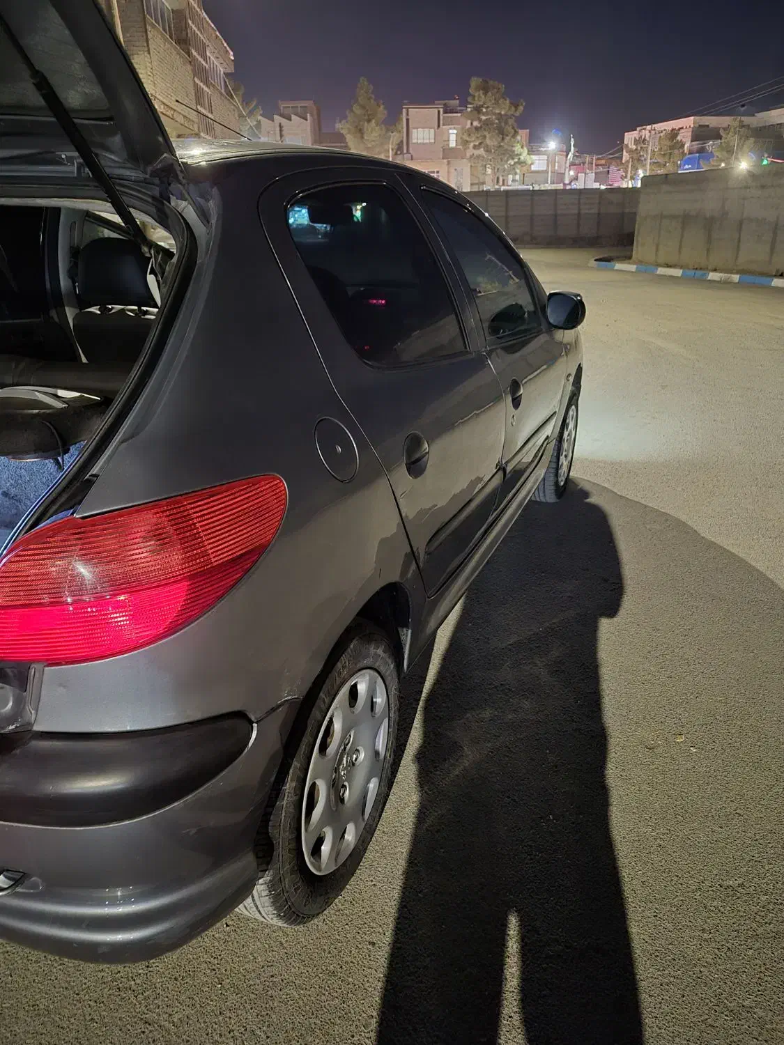 پژو ۲۰۶ مدل ۸۸ ماشین کاملا خانگی بدون یک ریال خرج|خودرو سواری و وانت|تربتحیدریه, مسجد جامع|دیوار