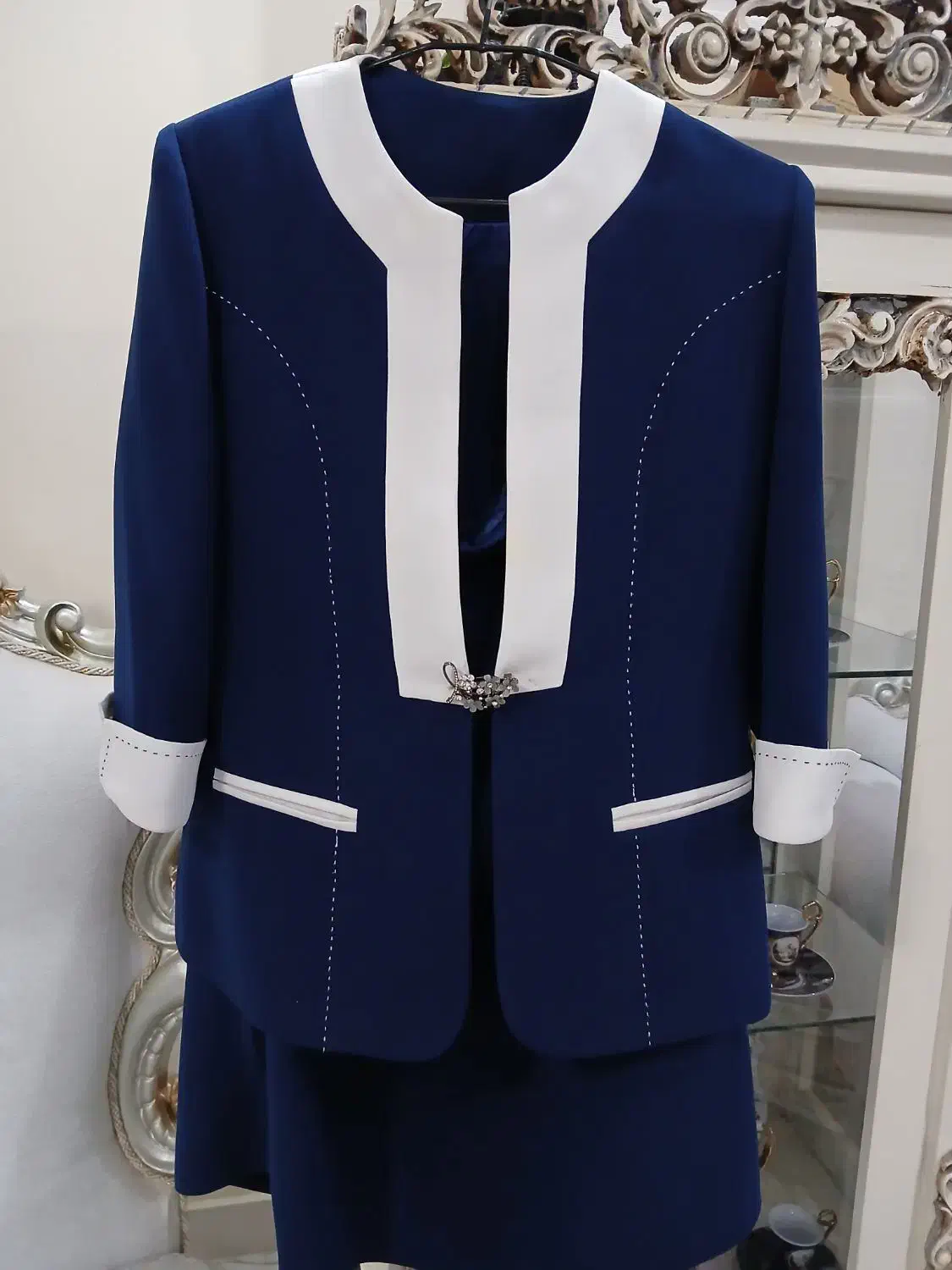 کت دامن سرمه ای|لباس|فردیس, نسترن شرقی|دیوار