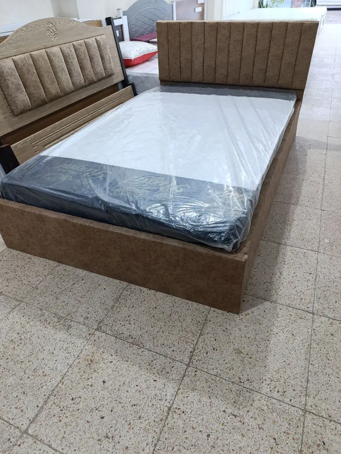 جشنواره تخت آغاز شد|تخت و سرویس خواب|رشت, پسیخان|دیوار