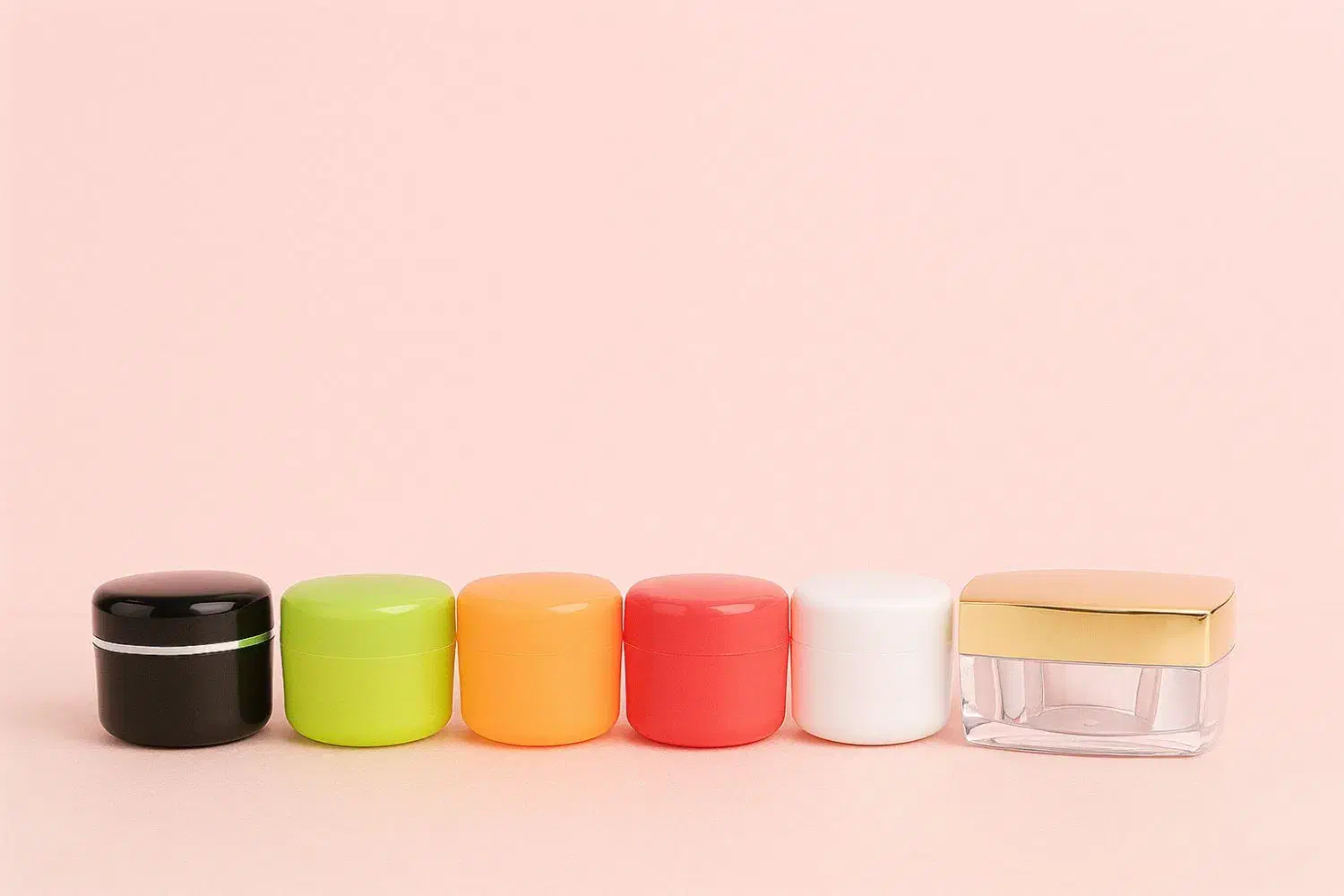 نوآوری در دنیای بسته‌بندی پلاستیکی|ظروف نگهدارنده، پلاستیکی، یک‌بارمصرف|رشت, آتشگاه|دیوار