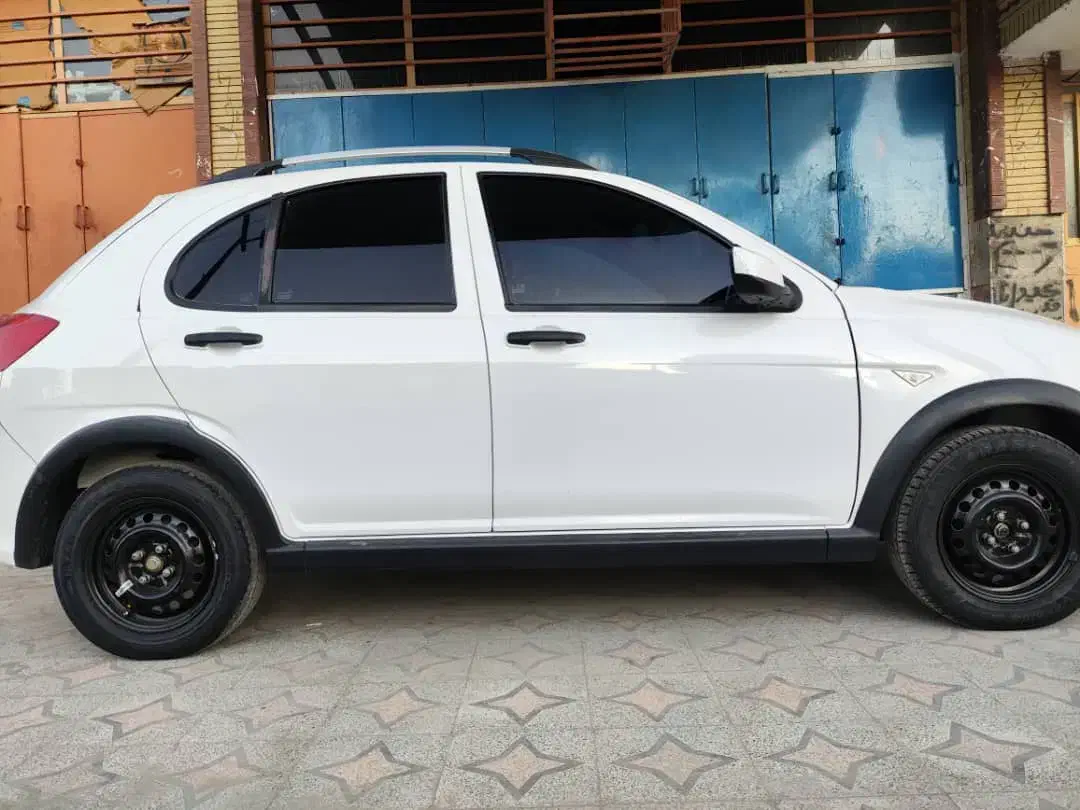 ماشین  زیر پا برابر|خودرو سواری و وانت|ایرانشهر, |دیوار