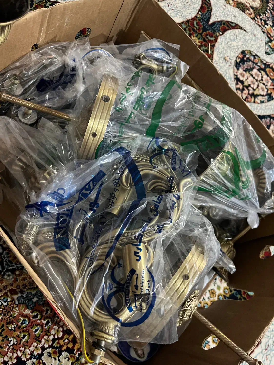 لوستر ۱۰شاخه سرامیکی برنجی کاملا نو|لوستر و چراغ آویز|سراب, |دیوار