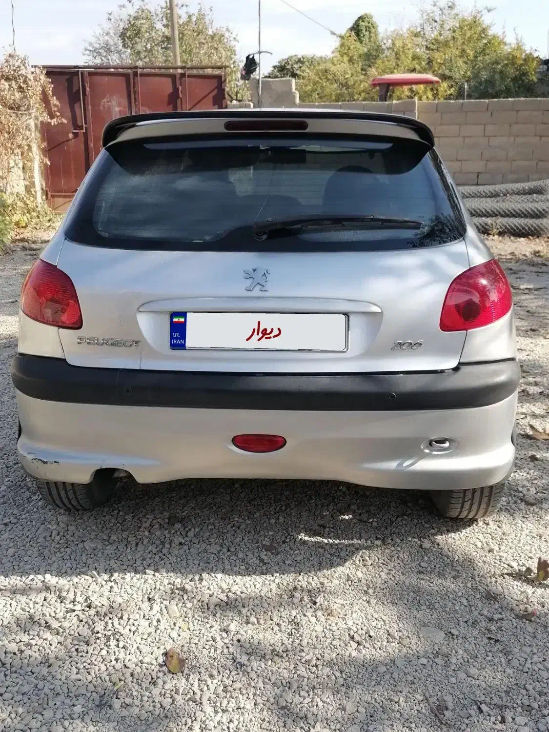 ۲۰۶ مدل۸۳|خودرو سواری و وانت|شیراز, سفیرشمالی|دیوار