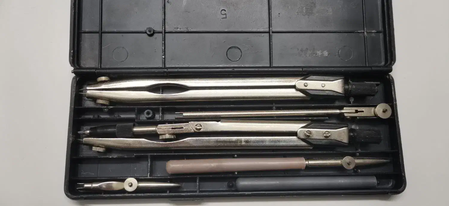 پرگار عتیقه ی روسی|کلکسیون اشیاء عتیقه|تهران, فردوسی|دیوار