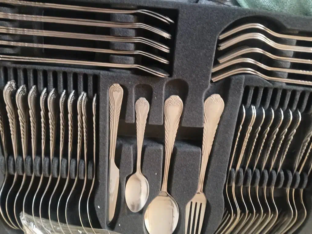 قاشق و چنگال ۱۲ نفره|ظروف سرو و پذیرایی|محمدشهر, محمدشهر|دیوار