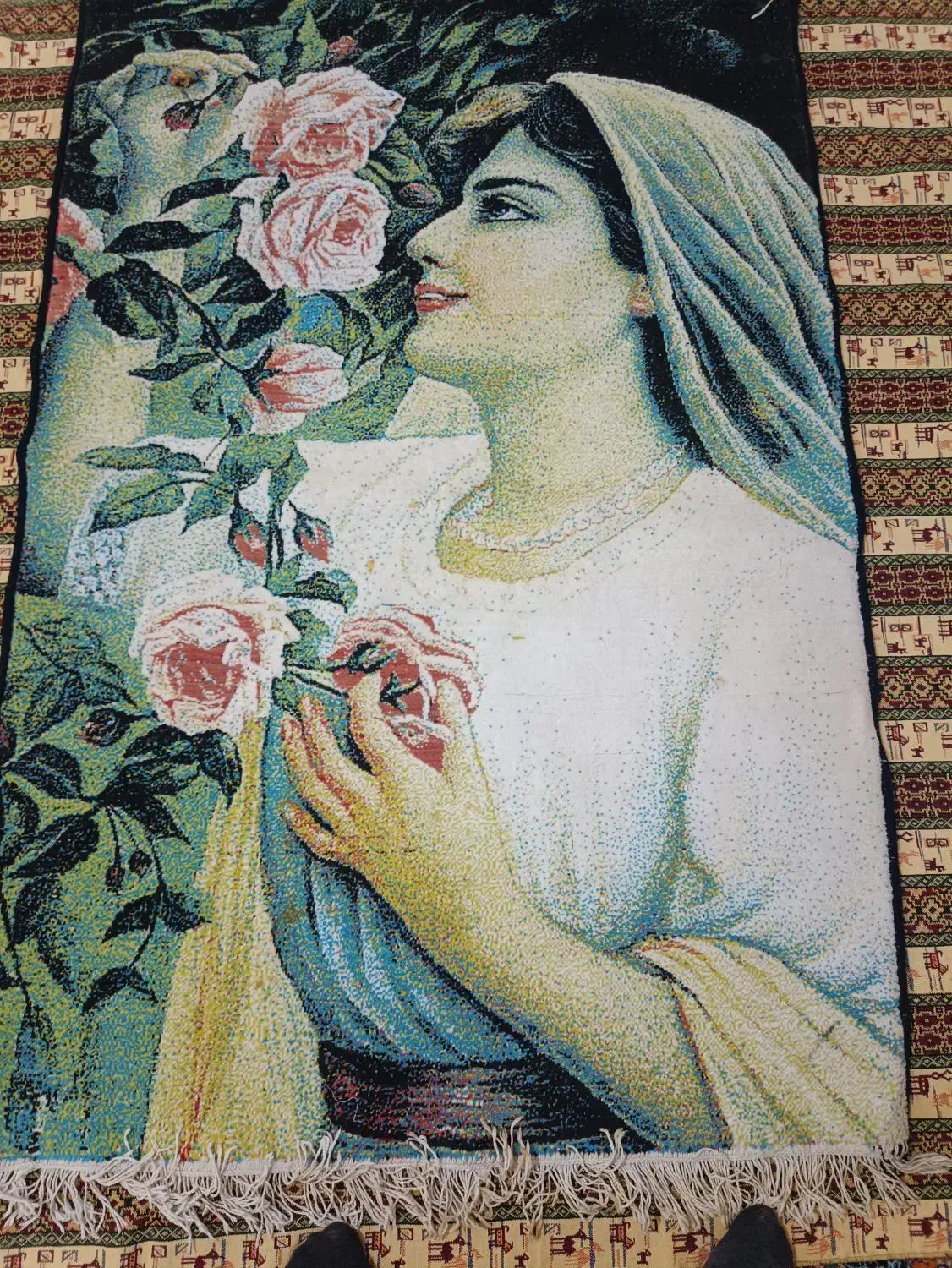 دو عدد هست موجود|فرش|نسیم‌شهر, |دیوار