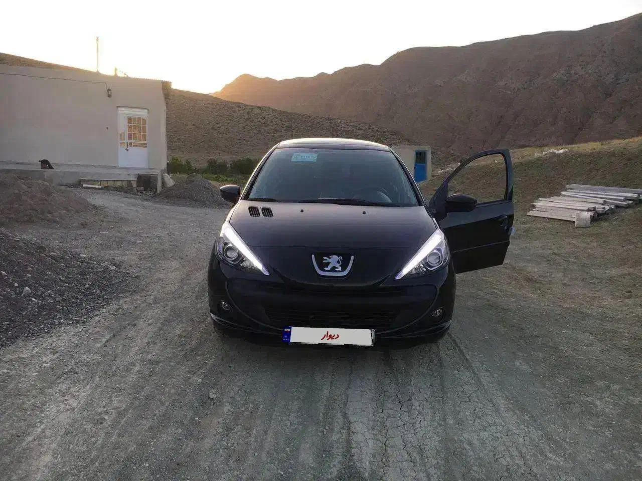 ۲۰۷مشکی پاناروما|خودرو سواری و وانت|مشهد, هنرستان|دیوار