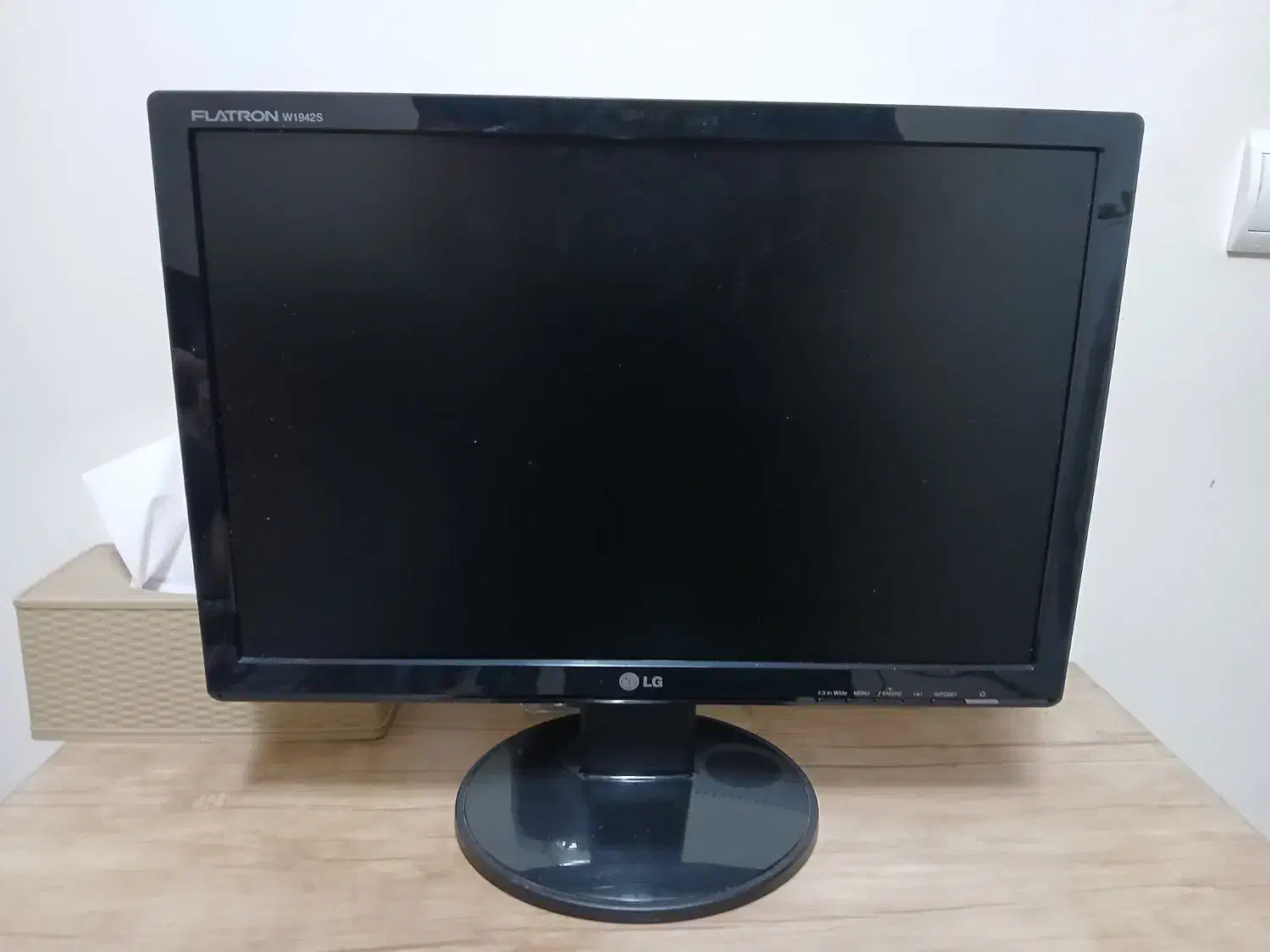 مانیتور 19اینچ LG مدل W1942S رزولوشن HD|قطعات و لوازم جانبی رایانه|تهران, نارمک جنوبی|دیوار