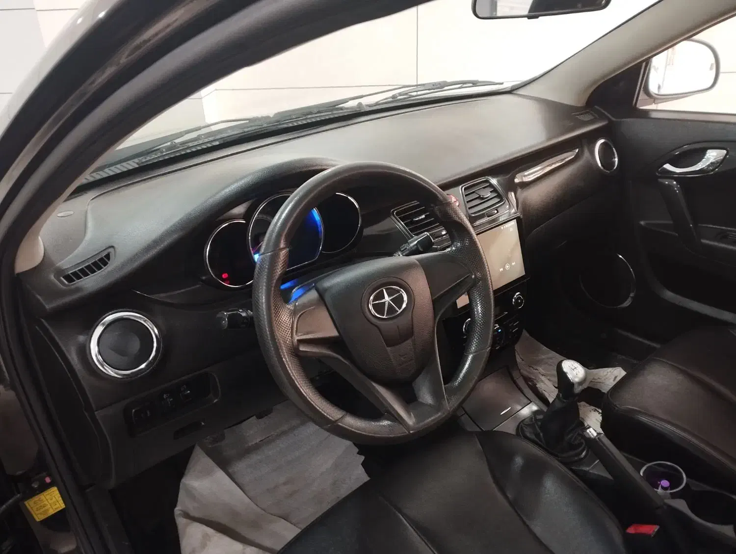 جک j5|خودرو سواری و وانت|همدان, |دیوار