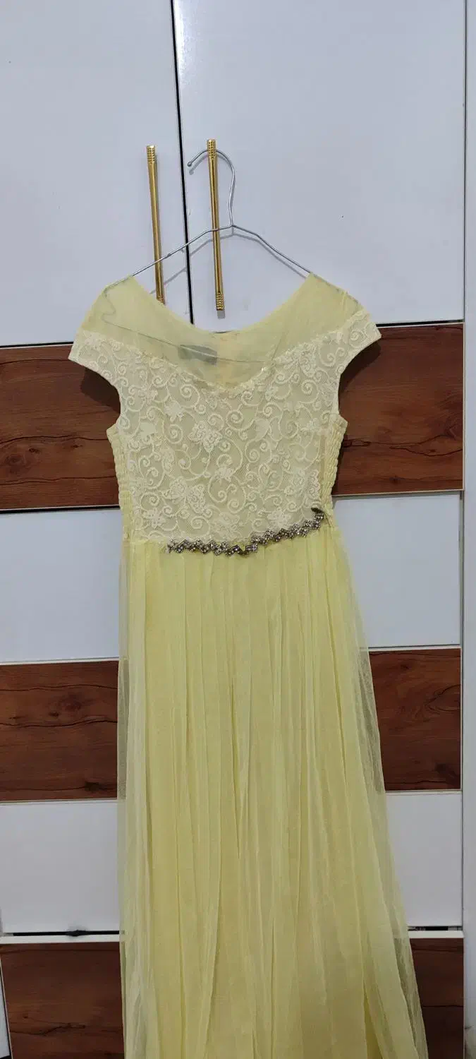 لباس مجلسی|لباس|کوچصفهان, |دیوار