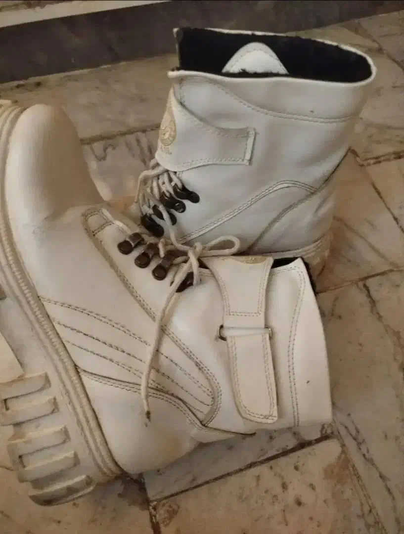 نیم بوت ورساچ|کیف، کفش، کمربند|اردبیل, |دیوار