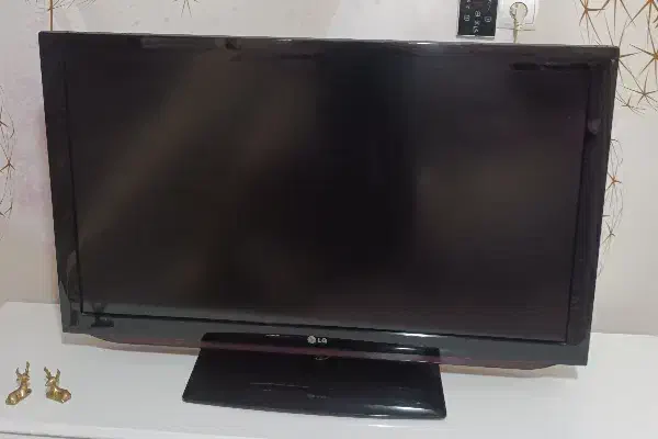 تلویزیون|تلویزیون و پروژکتور|بروجرد, |دیوار