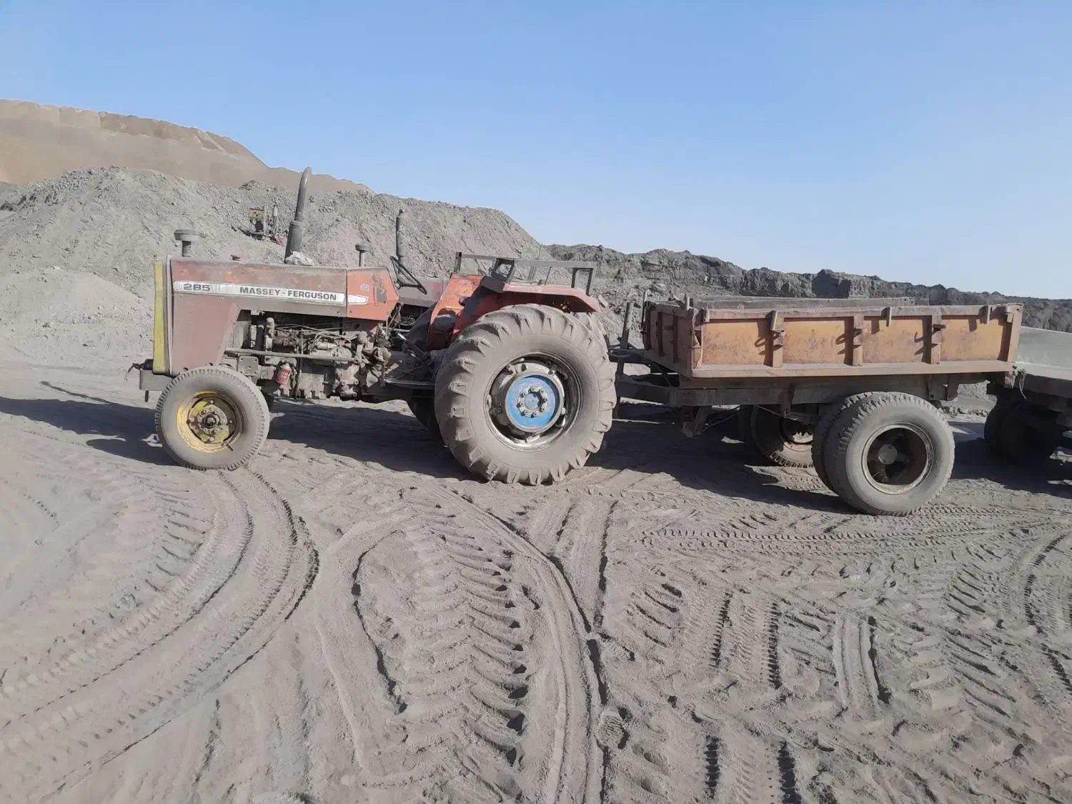 تراکتور با تریلی|خودرو سنگین|لنجان, |دیوار