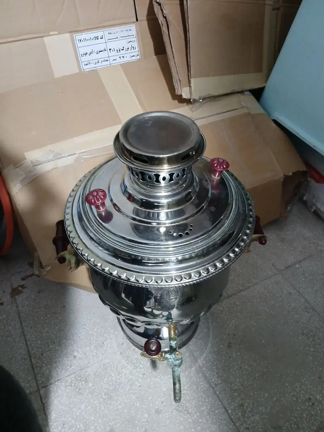 سماور گازی ۱۸۰۰۰۰۰ومان|سماور، چایساز، قهوهساز|هشتگرد, فاز ۲ مهستان|دیوار