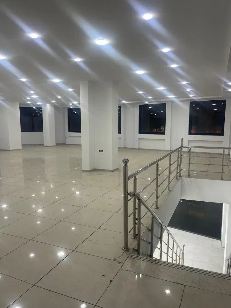 ۴۳۰ متر تجاری بر زعفرانیه با ۲۰ متر تابلو خور|اجارهٔ مغازه و غرفه|تهران, زعفرانیه|دیوار