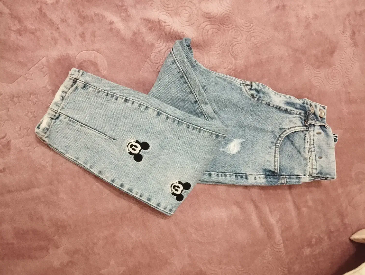 شلوار جین|لباس|هشتگرد, فاز ۱ مهستان|دیوار